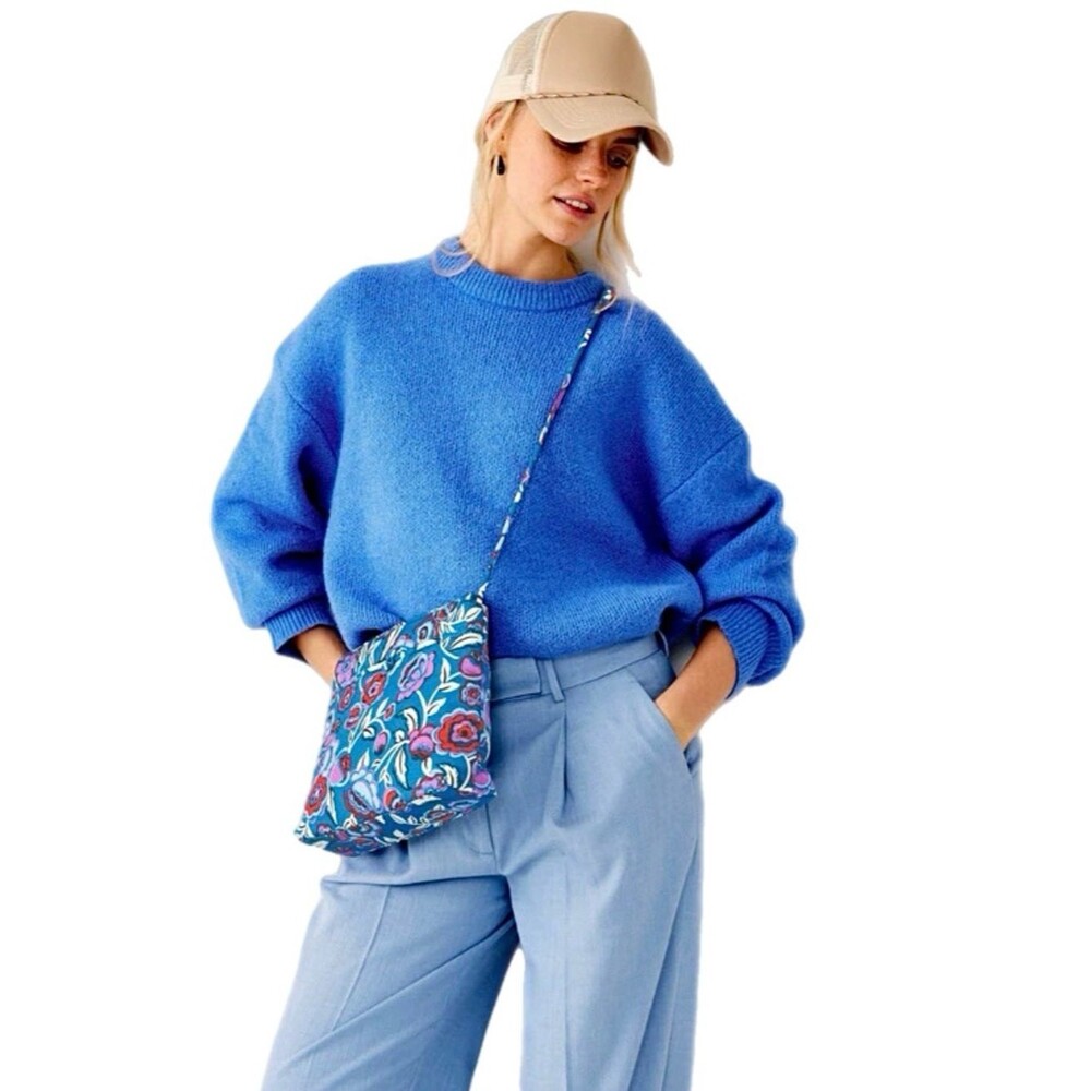 Vera Bradley Original Hipster in Bubbly Flowers Blue Nylon - Picture 5 of 5